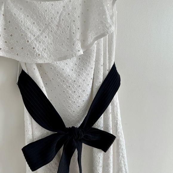Madewell One-Shoulder White Lace Ruffle Dress with Black Silk Belt Size XS - Picture 4 of 11
